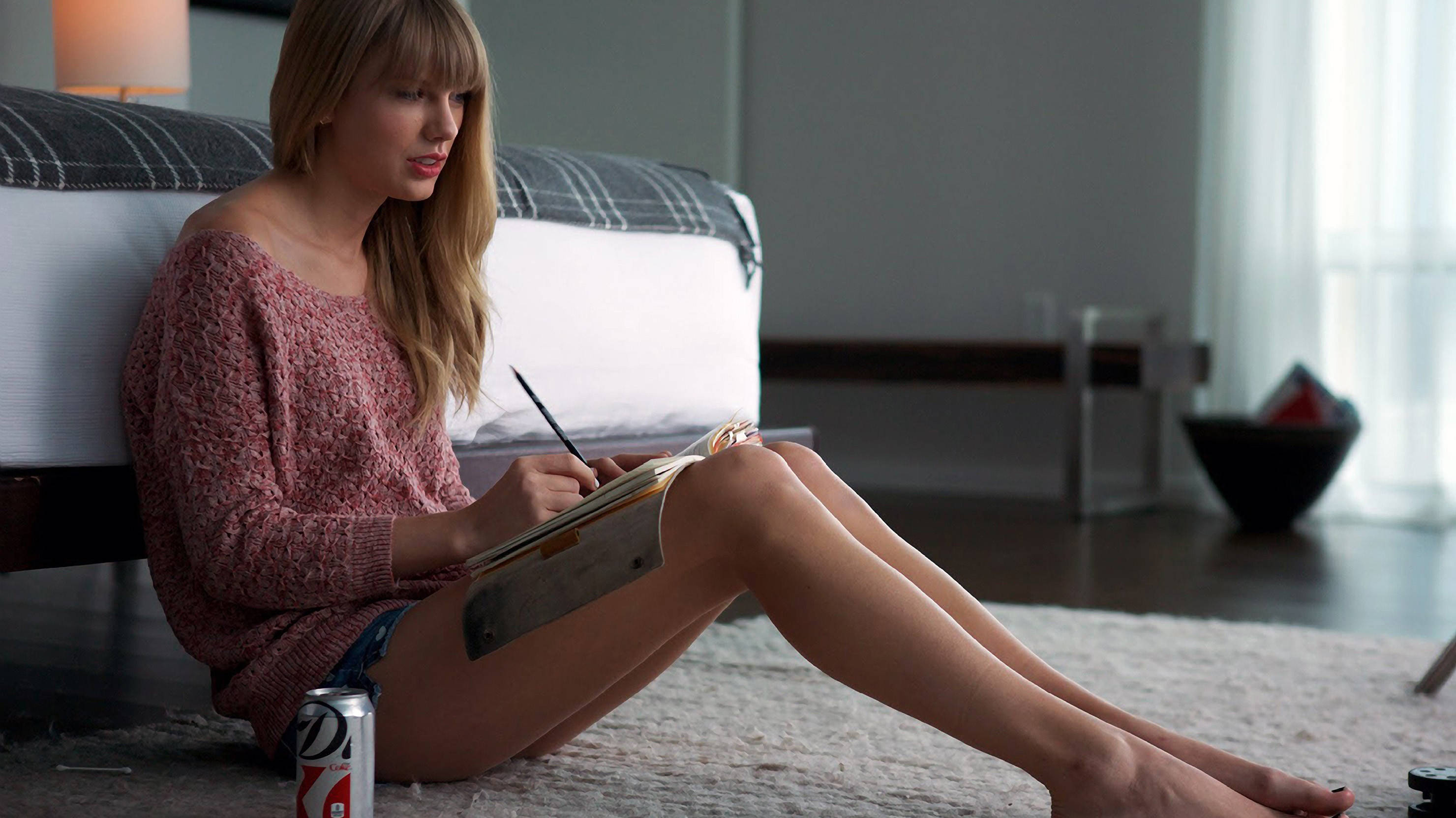 Taylor Swift Μακριά Όμορφα Πόδια Ταπετσαρία