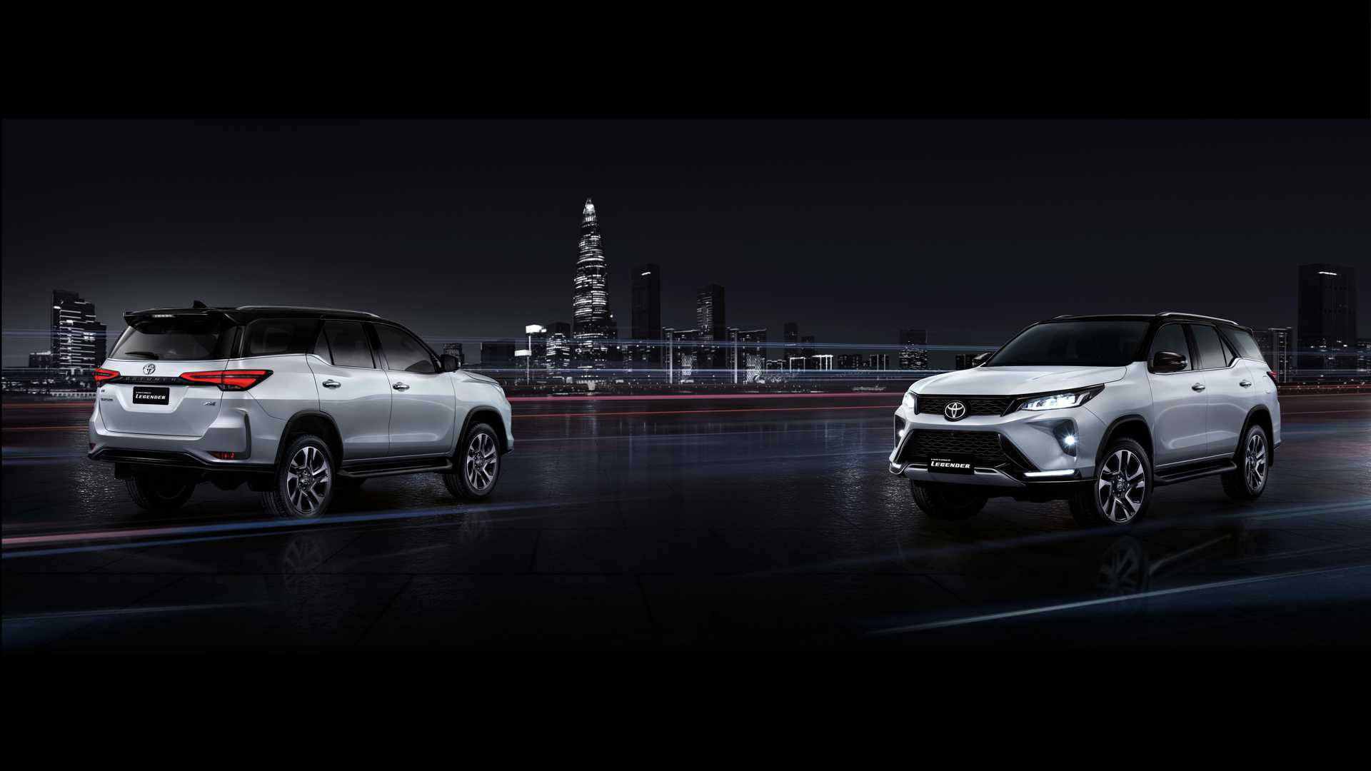Toyota Fortuner 2021 Legender Μοντέλο Ταπετσαρία