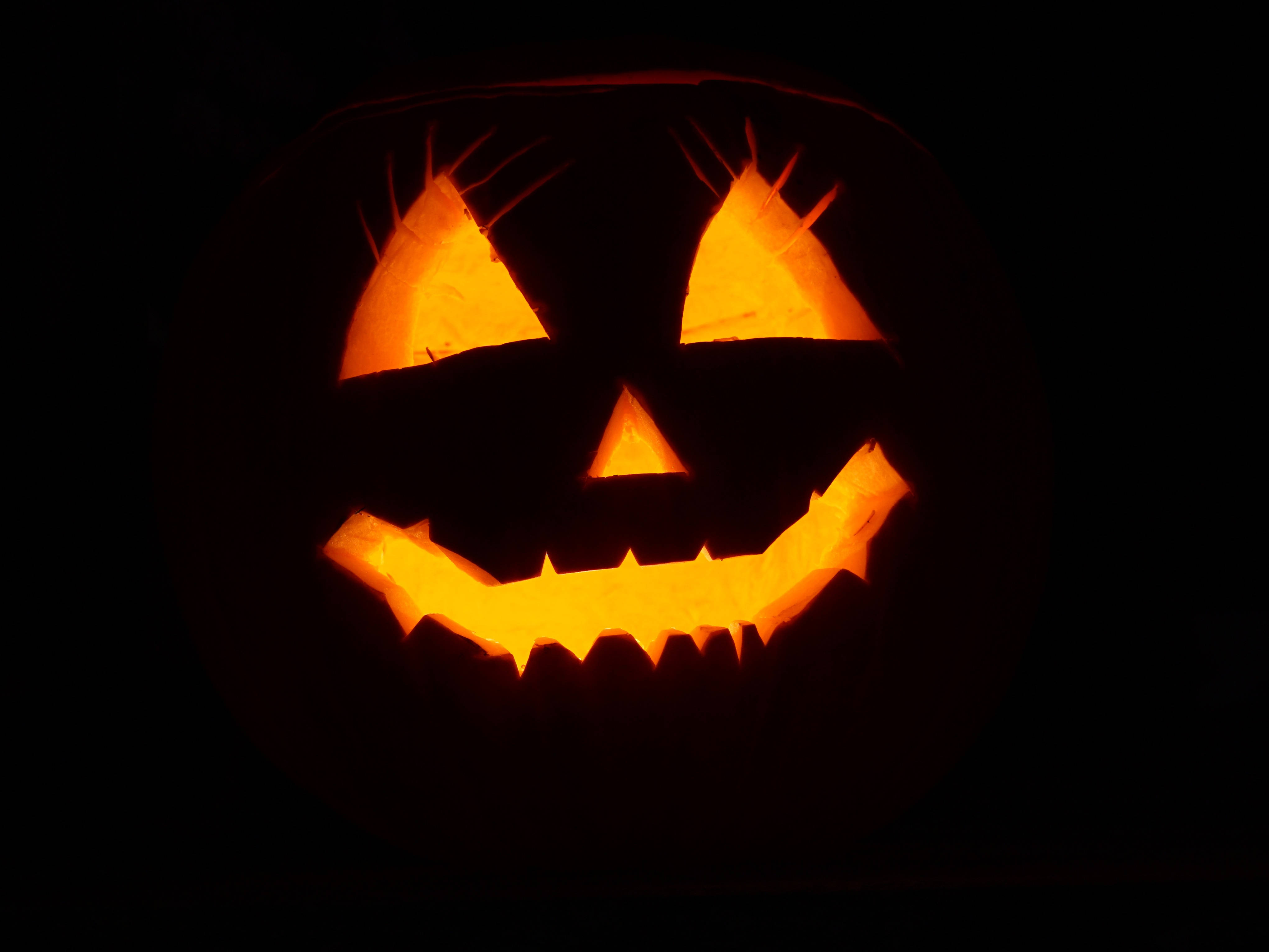 Trick or Treat - Γιορτάστε το Halloween με μια Μαύρη Κολοκύθα Ταπετσαρία