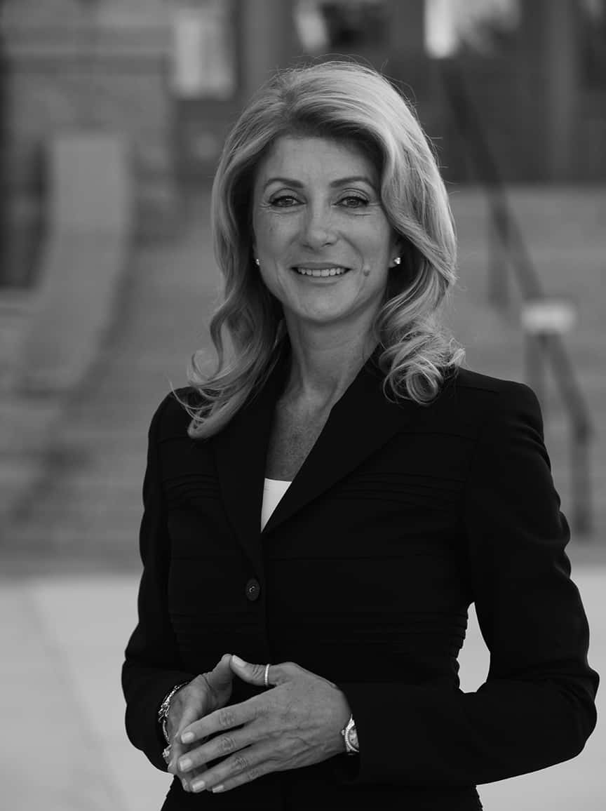 Wendy Davis σε ασπρόμαυρη εικόνα Ταπετσαρία