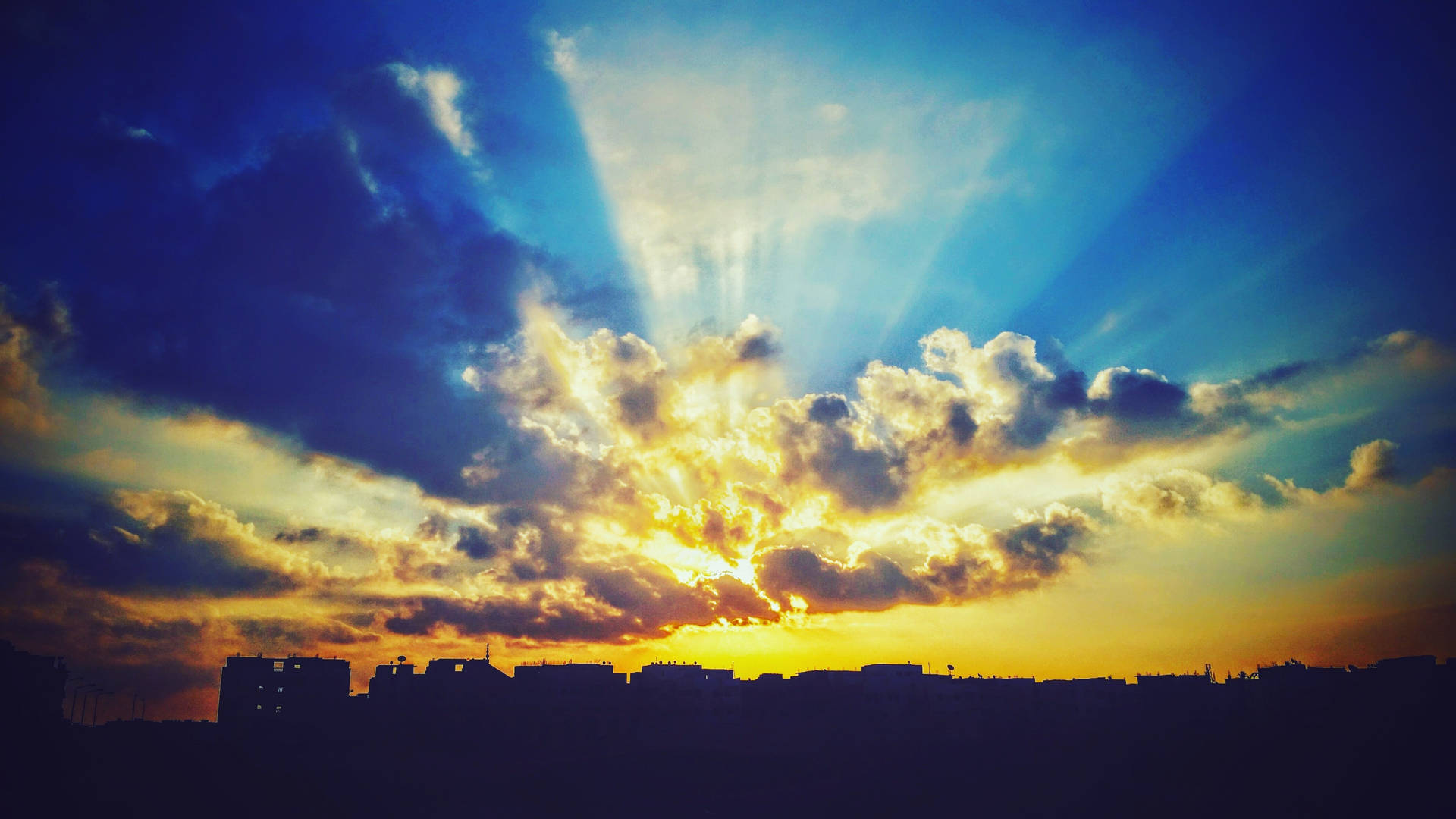 Προεπισκόπηση wallpaper ουρανός, σύννεφα, ηλιοβασίλεμα — Ουρανός Ταπετσαρία