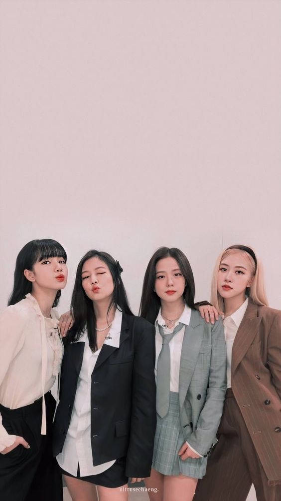 Αισθητική Blackpink με Κοστούμια Ταπετσαρία