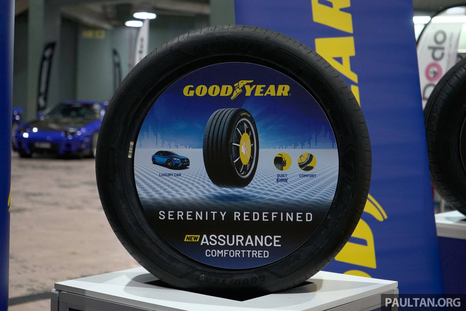 Ανθεκτικό Ελαστικό Goodyear έτοιμο για το δρόμο. — Αυτοκίνητα Ταπετσαρία