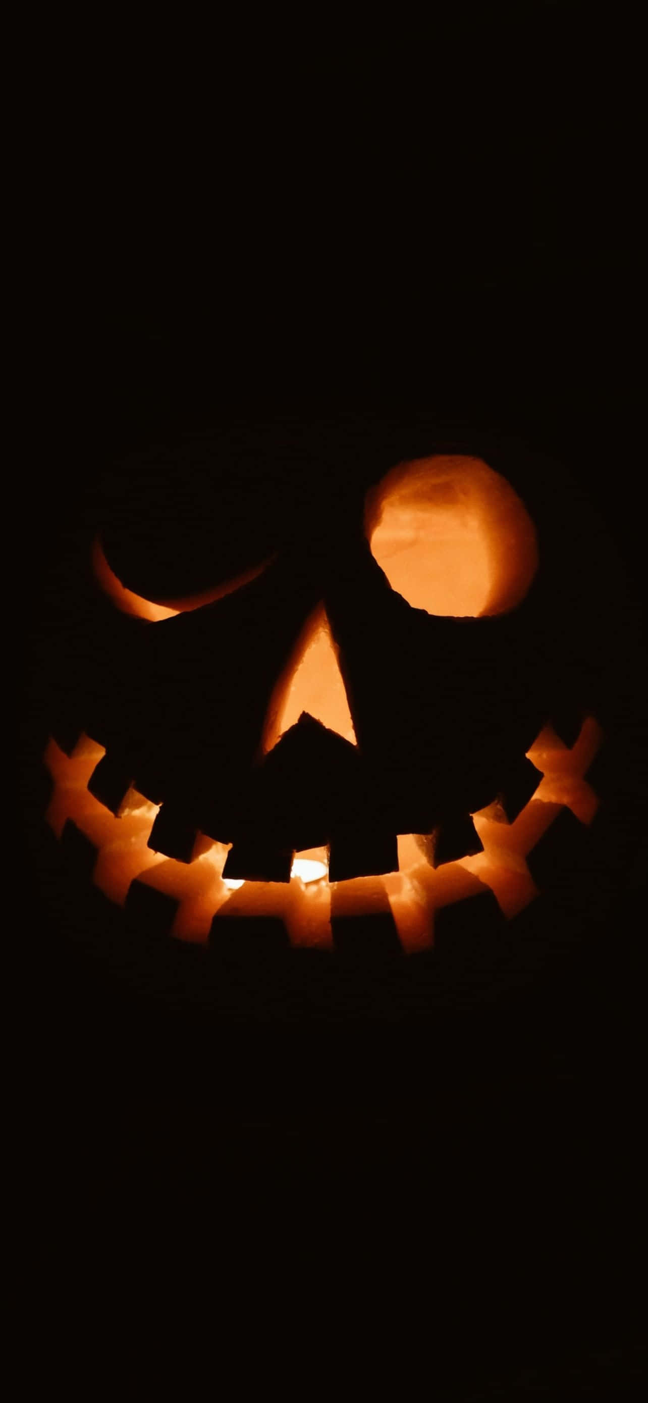 Γιορτάστε το Halloween με μια προσαρμοσμένη εικόνα φόντου στο iPhone σας Ταπετσαρία
