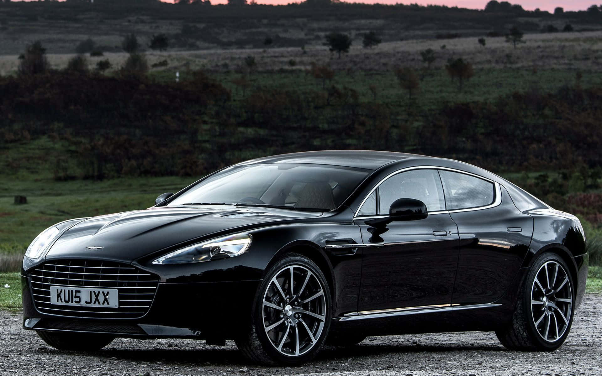 Εντυπωσιακό Aston Martin Rapide S σε Δράση Ταπετσαρία