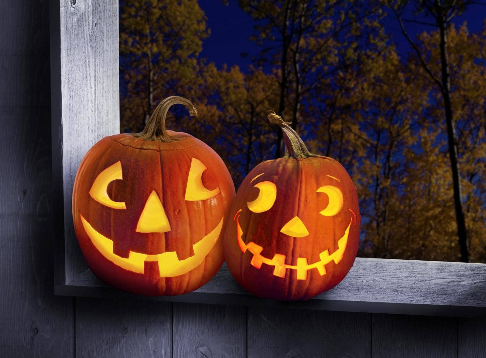 Ετοιμαστείτε για το Halloween με αυτές τις χαμογελαστές κολοκύθες! Ταπετσαρία