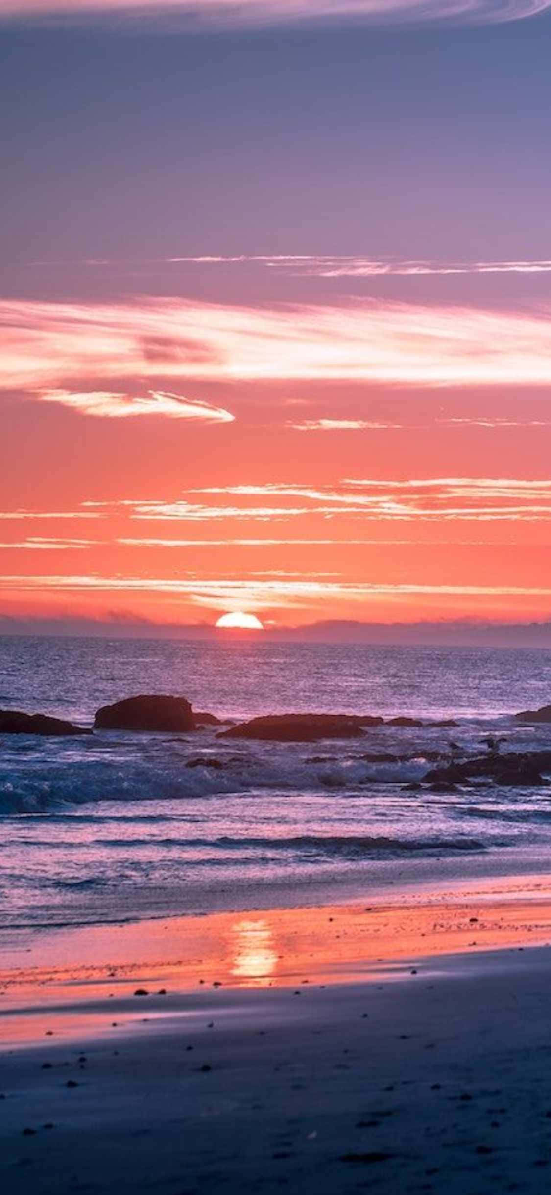 Experience the beauty of Malibu with the latest iPhone Xs Ταπετσαρία