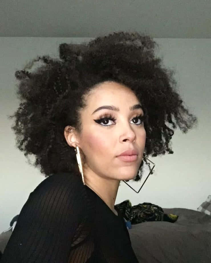 Η Doja Cat εκπέμπει θετικότητα και στυλ Ταπετσαρία