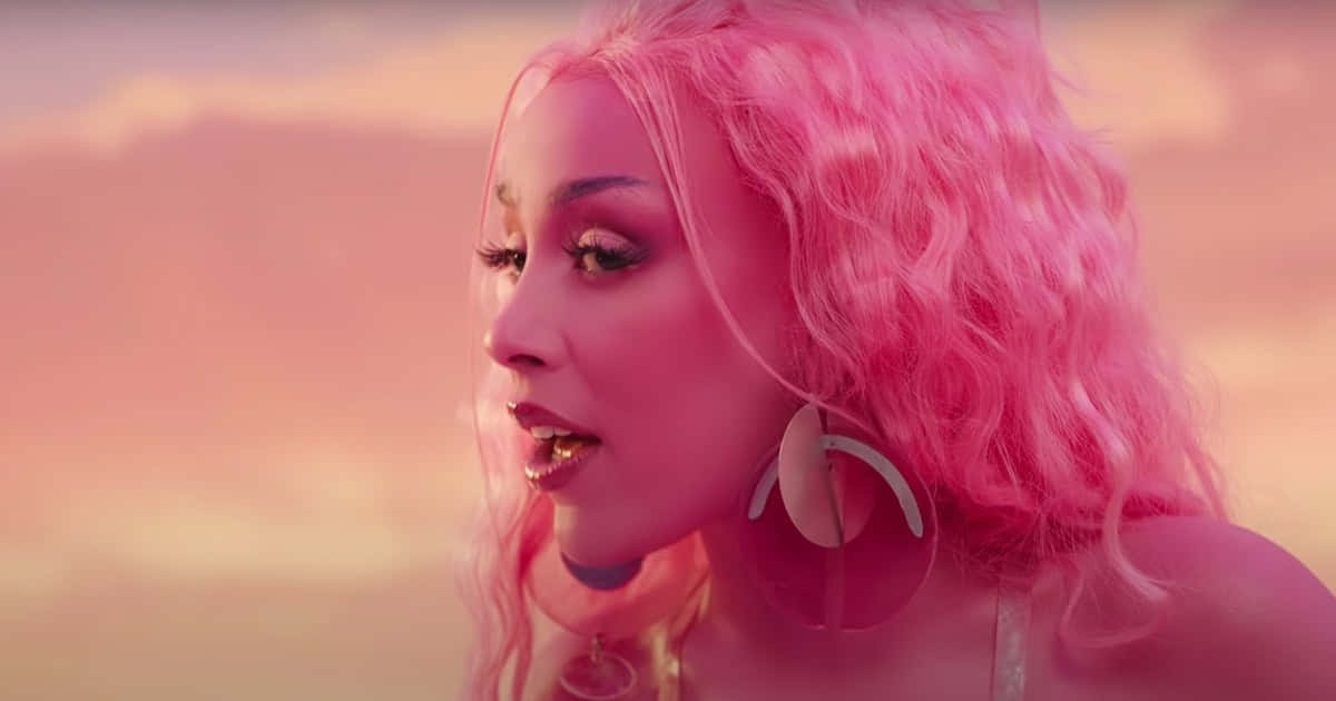 Η Doja Cat Λάμπει στο Κόκκινο Χαλί του MusiCares Προσωπικότητα της Χρονιάς 2019 Ταπετσαρία