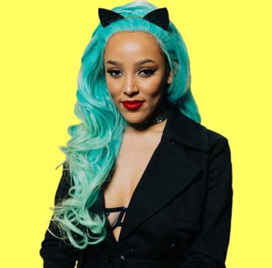 Η Doja Cat στα πιο πολύχρωμα και ζωντανά της. Ταπετσαρία