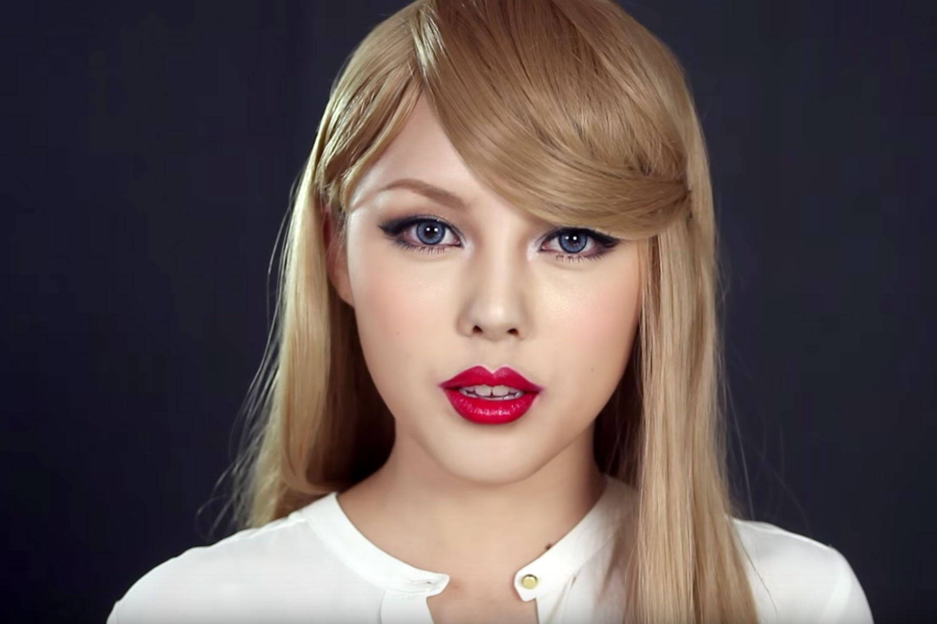 Ταπετσαρία της Taylor Swift με ίσια μαλλιά και τέλεια κόκκινα χείλη. — Taylor Swift Ταπετσαρία