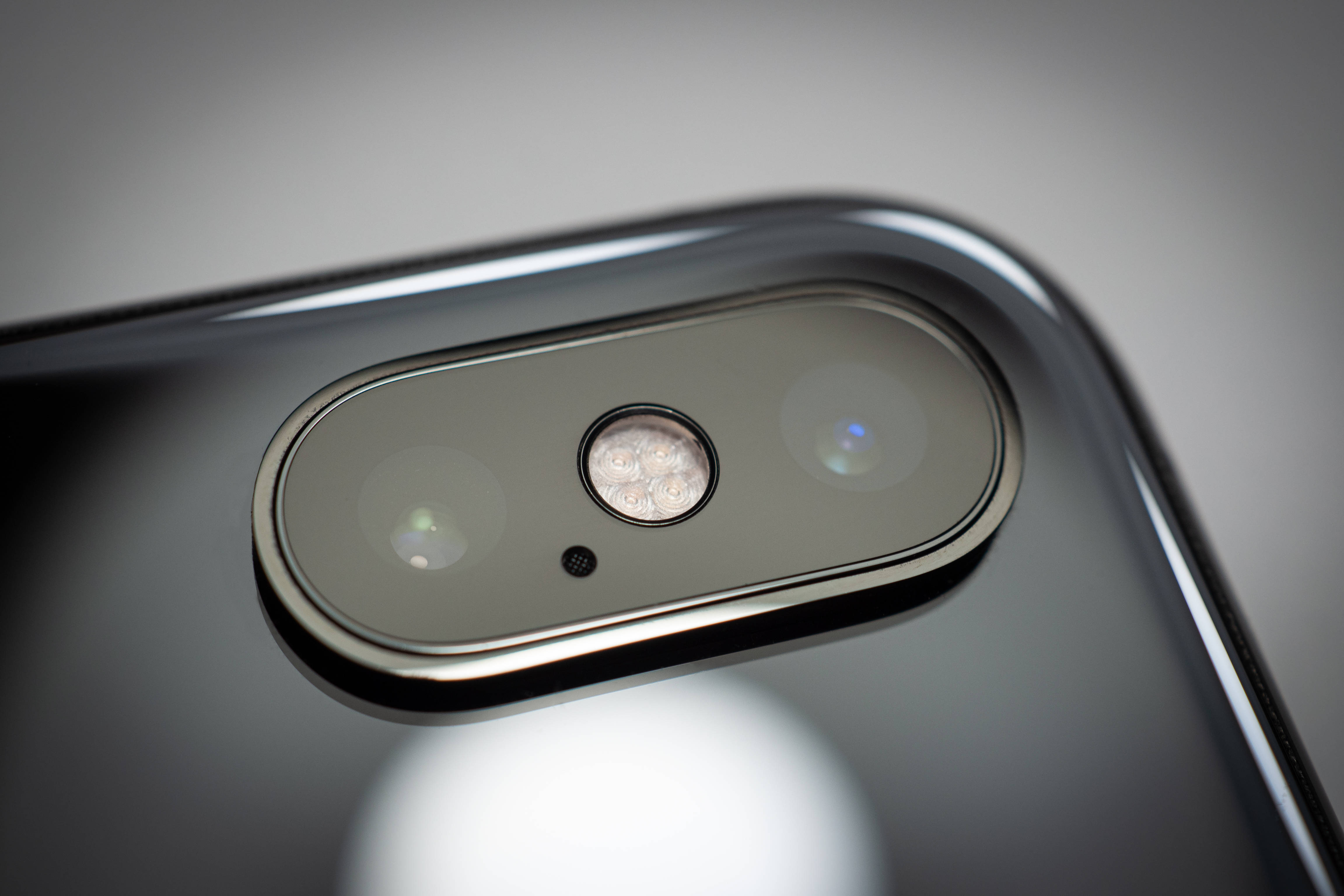Κομψή Θέα του iPhone Xs στο Νερό Ταπετσαρία