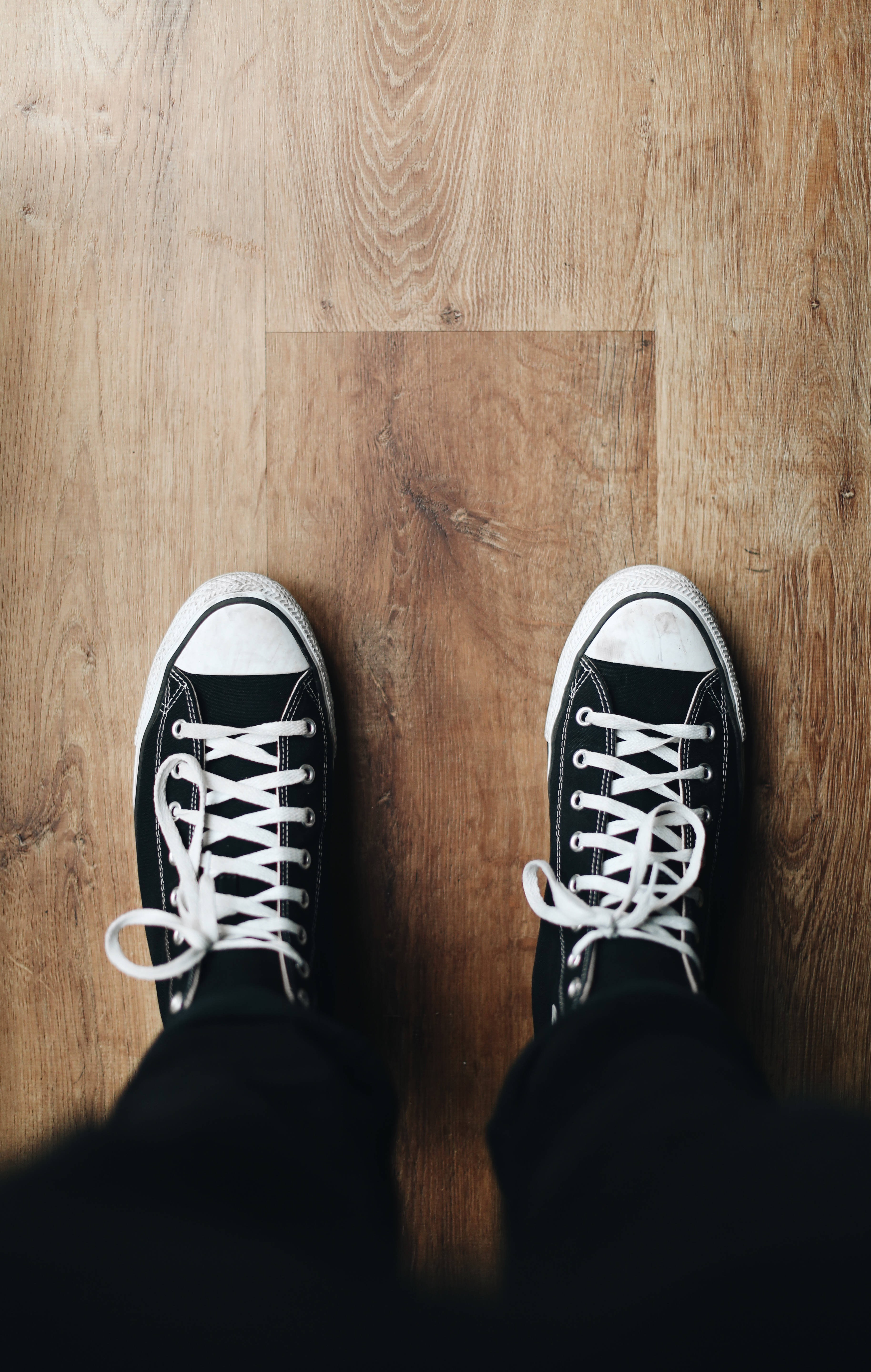 Black Converse Sneakers Ταπετσαρία