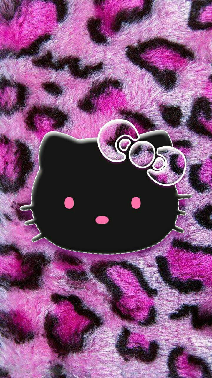 Μαύρη Hello Kitty σε Animal Print Ταπετσαρία