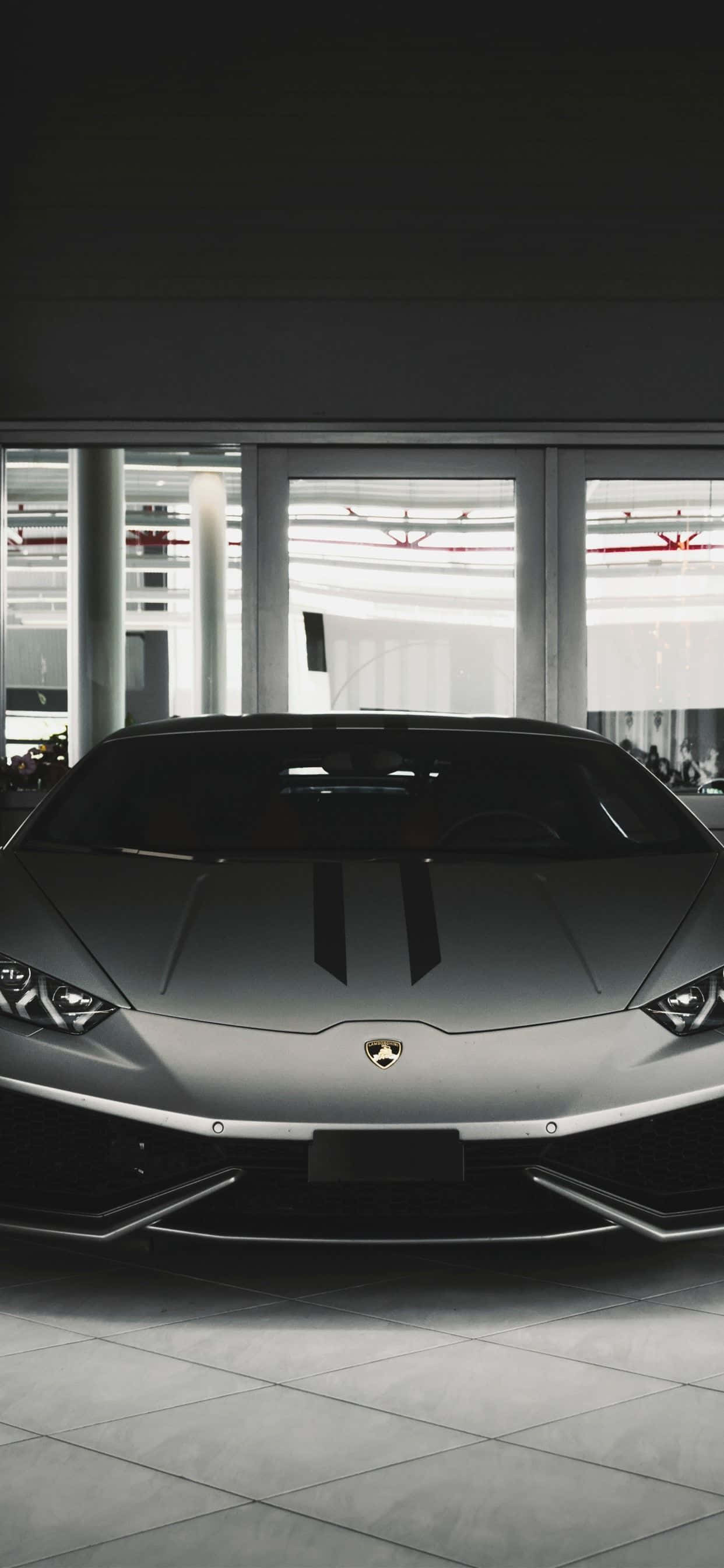 Μαύρη Lamborghini Μπροστινή Όψη για iPhone Ταπετσαρία
