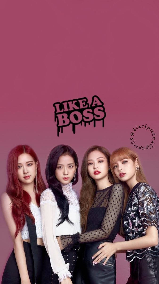 Ταπετσαρία Blackpink με μέλη σε ροζ φόντο και κείμενο Like A Boss — Blackpink Ταπετσαρία