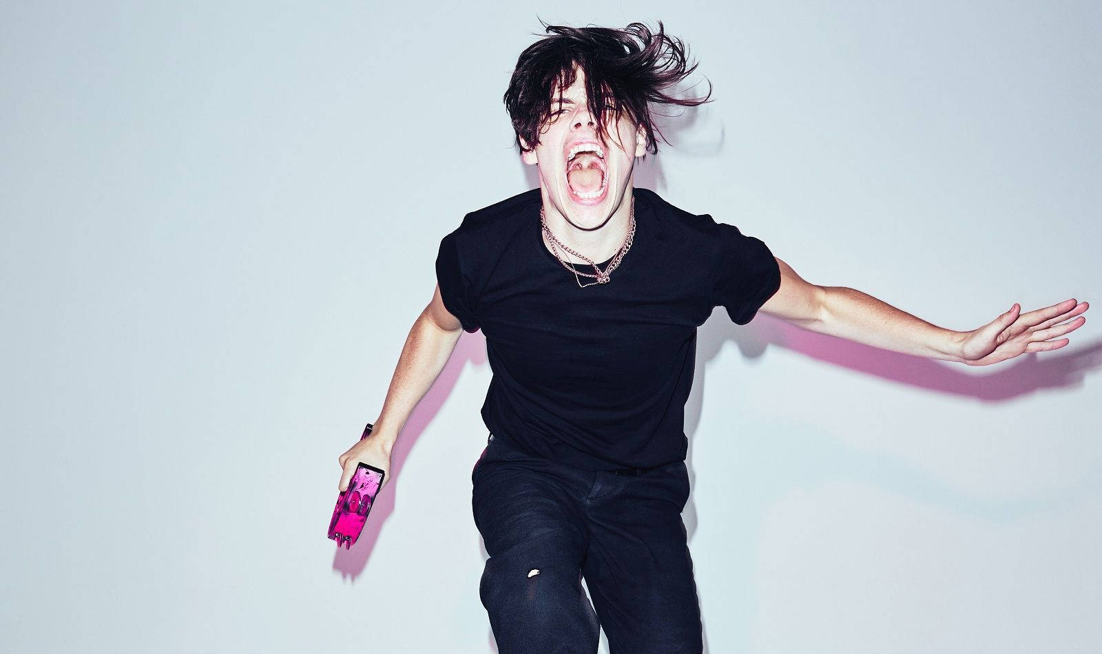 Ουρλιάζοντας Yungblud Ταπετσαρία