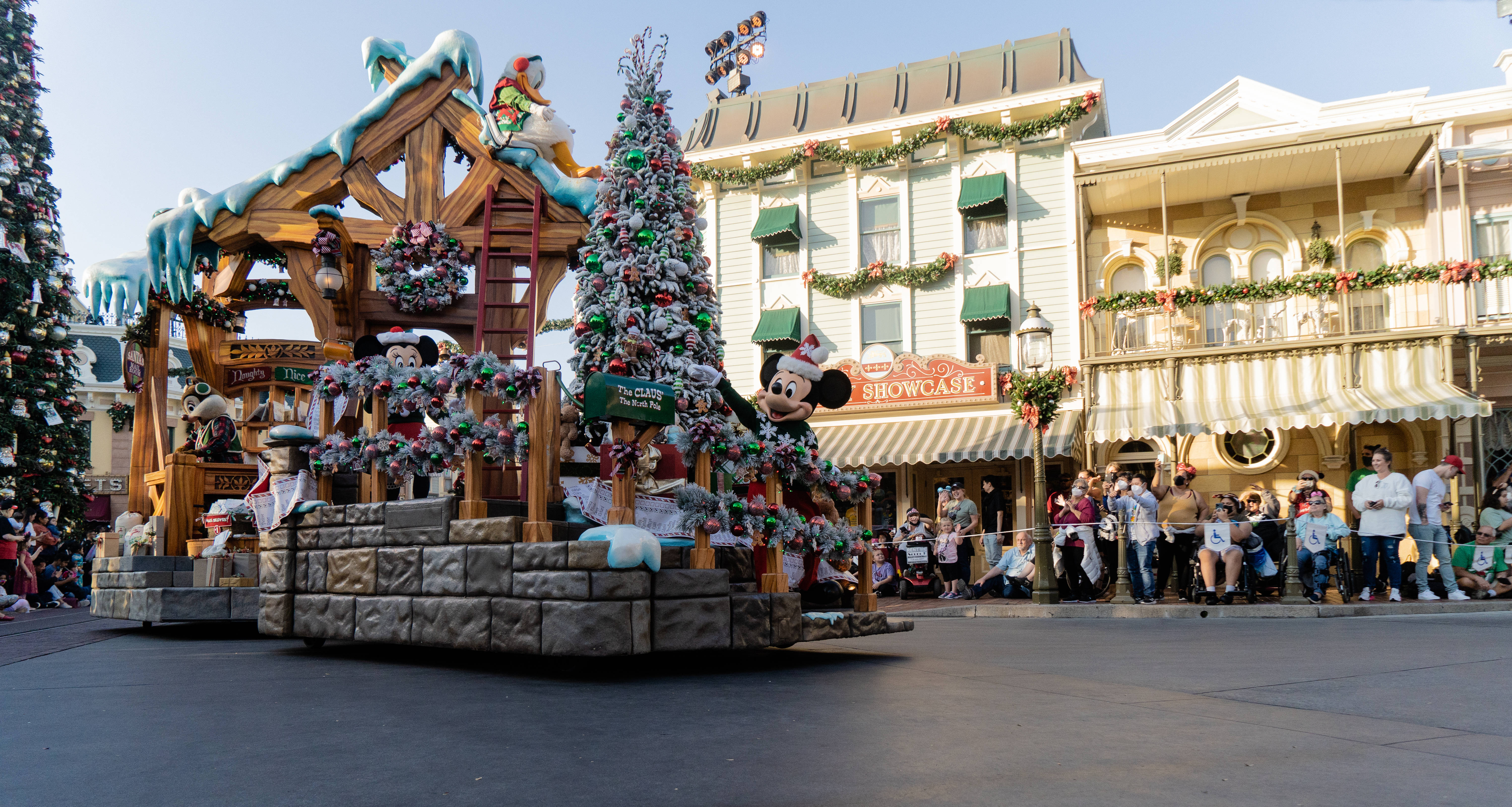 Παρέλαση Χριστουγεννιάτικου Χωριού της Disney Ταπετσαρία