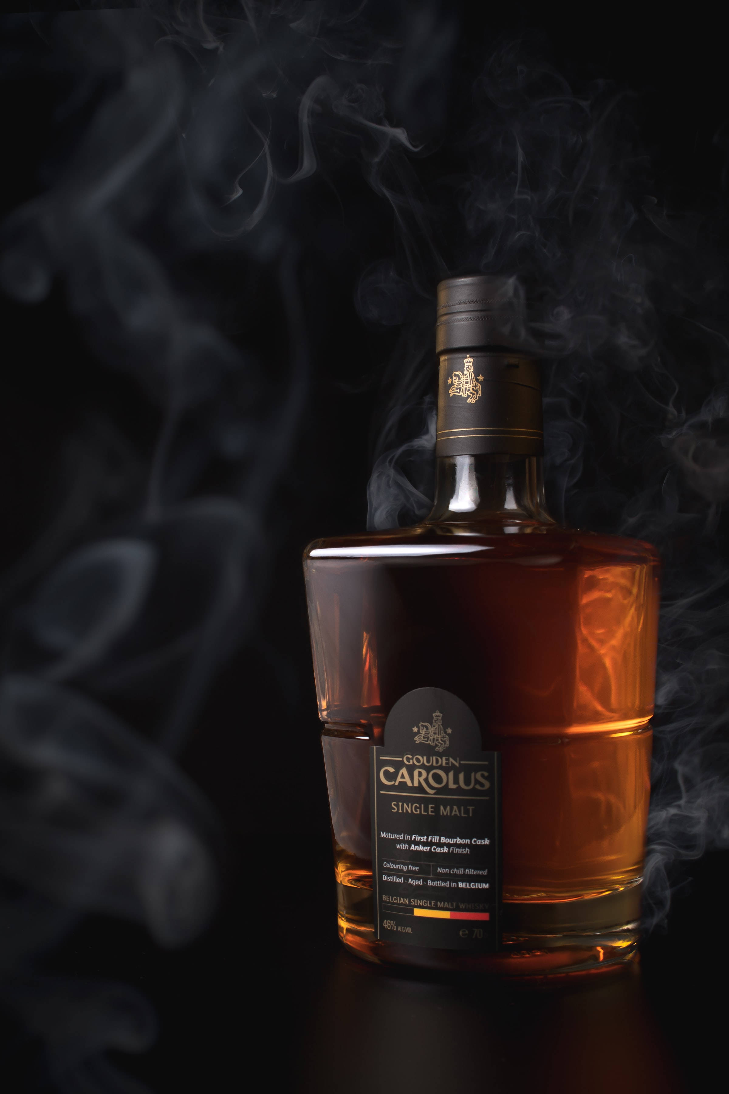 Στρογγυλό Μπουκάλι Ουίσκι Gouden Carolus Ταπετσαρία