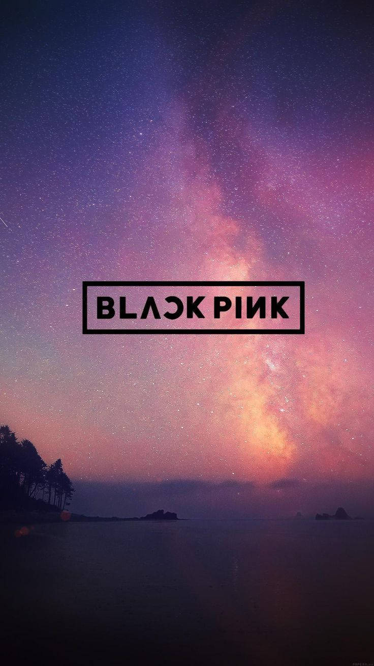 Λογότυπο Blackpink σε λίμνη και γαλαξία σε μοβ αισθητικές αποχρώσεις ταπετσαρία — Blackpink Ταπετσαρία