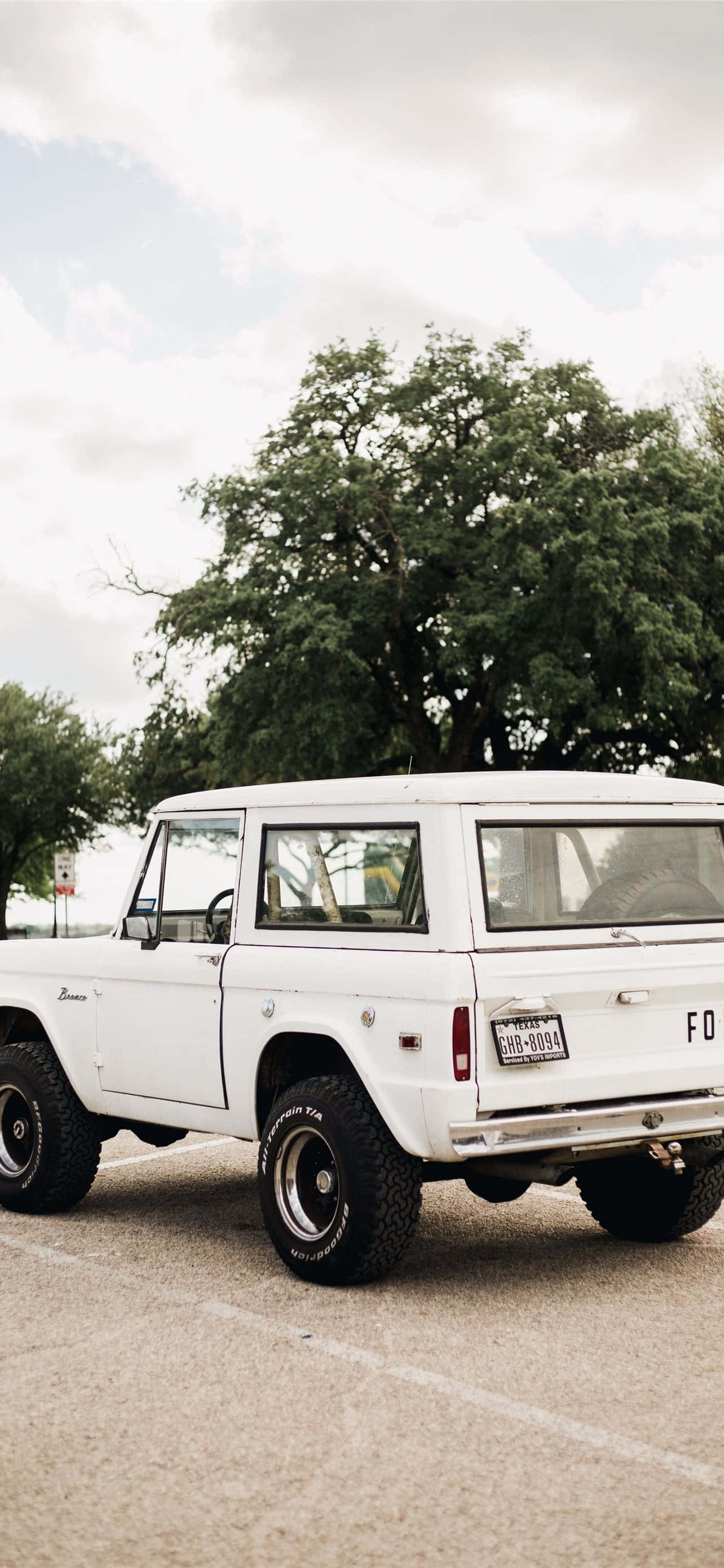 Φόντο iPhone XS Max Project Cars 2 White Ford Bronco Ταπετσαρία