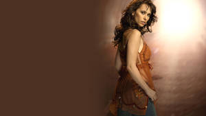 Ταπετσαρία Jennifer Love Hewitt καφέ νεράιδα φόρεμα