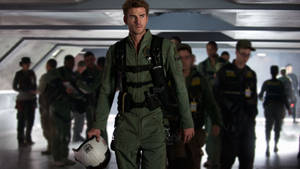 Ταπετσαρία Liam Hemsworth ως Jake Morrison στην ταινία Independence Day — iMac Ταπετσαρία