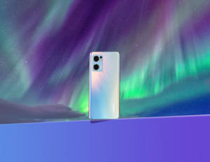 Oppo Smartphone Μπροστά από το Βόρειο Σέλας