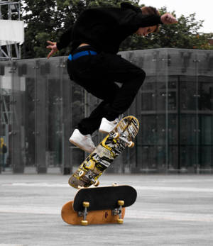 Ταπετσαρία Ollie Trick On Skateboard. — Galaxy Z Fold Ταπετσαρία