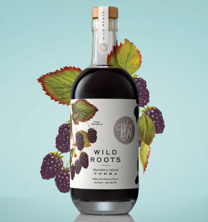 Wild Roots Marionberry Infused Vodka με Φρέσκα Μούρα — Galaxy Z Flip7 FE Ταπετσαρία
