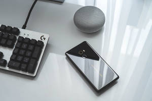 Xiaomi Τηλέφωνο σε Τραπέζι — Xiaomi Ταπετσαρία