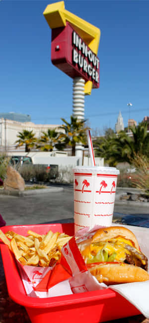 In N Out — 1284x2778 Ταπετσαρία