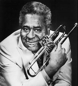 Ασπρόμαυρο Πορτρέτο του Dizzy Gillespie — Honor Magic V Flip 2 Ταπετσαρία