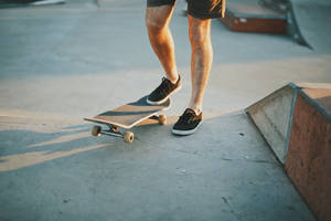 Ταπετσαρία Skateboard στο Φως του Ηλίου