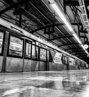 Τρένο με φίλτρο κλίμακας του γκρι ταπετσαρία — Motorola Razr Fold Ταπετσαρία