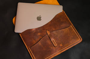 Κομψό Apple Mac Desktop σε Δημιουργικό Χώρο Εργασίας — Αισθητική mac Ταπετσαρία