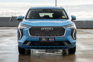 Κομψό και Μοντέρνο Haval SUV που Διασχίζει ένα Εκτεταμένο Τοπίο — MacBook Pro Ταπετσαρία