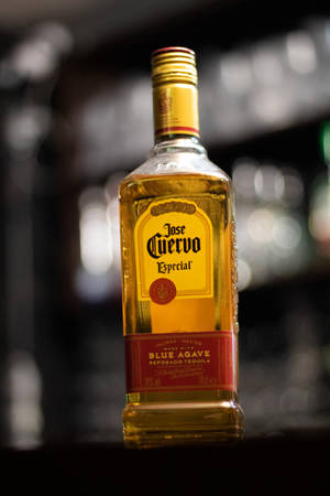 Λεζάντα: Κομψό Μπουκάλι Jose Cuervo Agave Tequila — Xiaomi Pad Ταπετσαρία