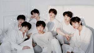 BTS Επιφάνεια Εργασίας Μέλη σε Λευκό — Bts επιφάνεια εργασίας Ταπετσαρία