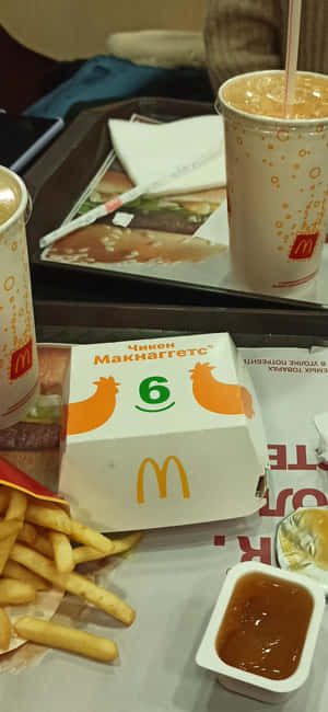 Εικόνες Φαγητού McDonald's — iPhone 16 Ταπετσαρία