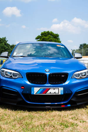 Όμορφο Μπλε BMW σε Πίστα Αγώνων — Xiaomi Pad Ταπετσαρία